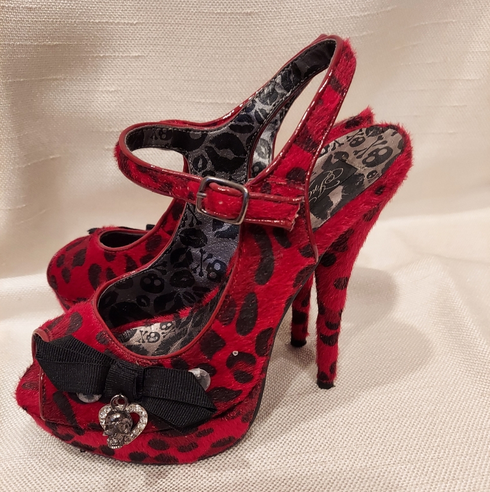 Women's 3.5in  heels red with black cheeta spots size 7 Iron Fist